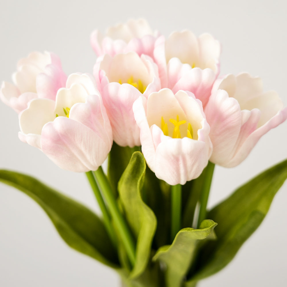 Wholesale Tulips 7head PU Materials Artificial Flower Silicon Tulips Decoration Flowers For Daily Home Decor or Holiday Decor