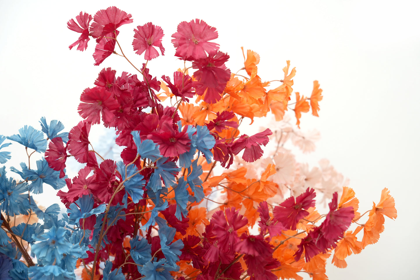 Wholesale Artificial Flower Long Floral Spray Artificial Plants and Flowers Arrangement for Home Wedding Decorations