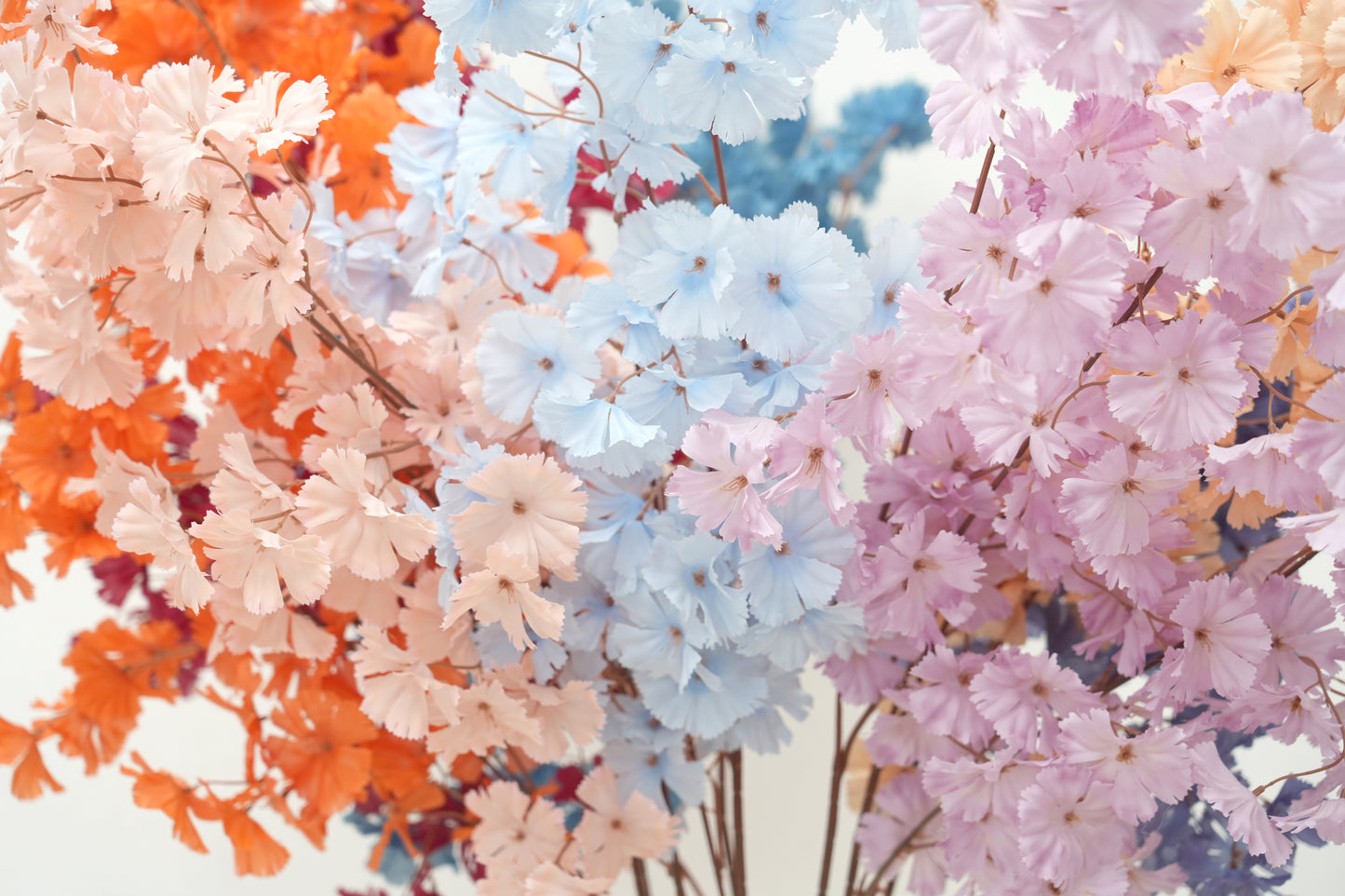 Wholesale Artificial Flower Long Floral Spray Artificial Plants and Flowers Arrangement for Home Wedding Decorations