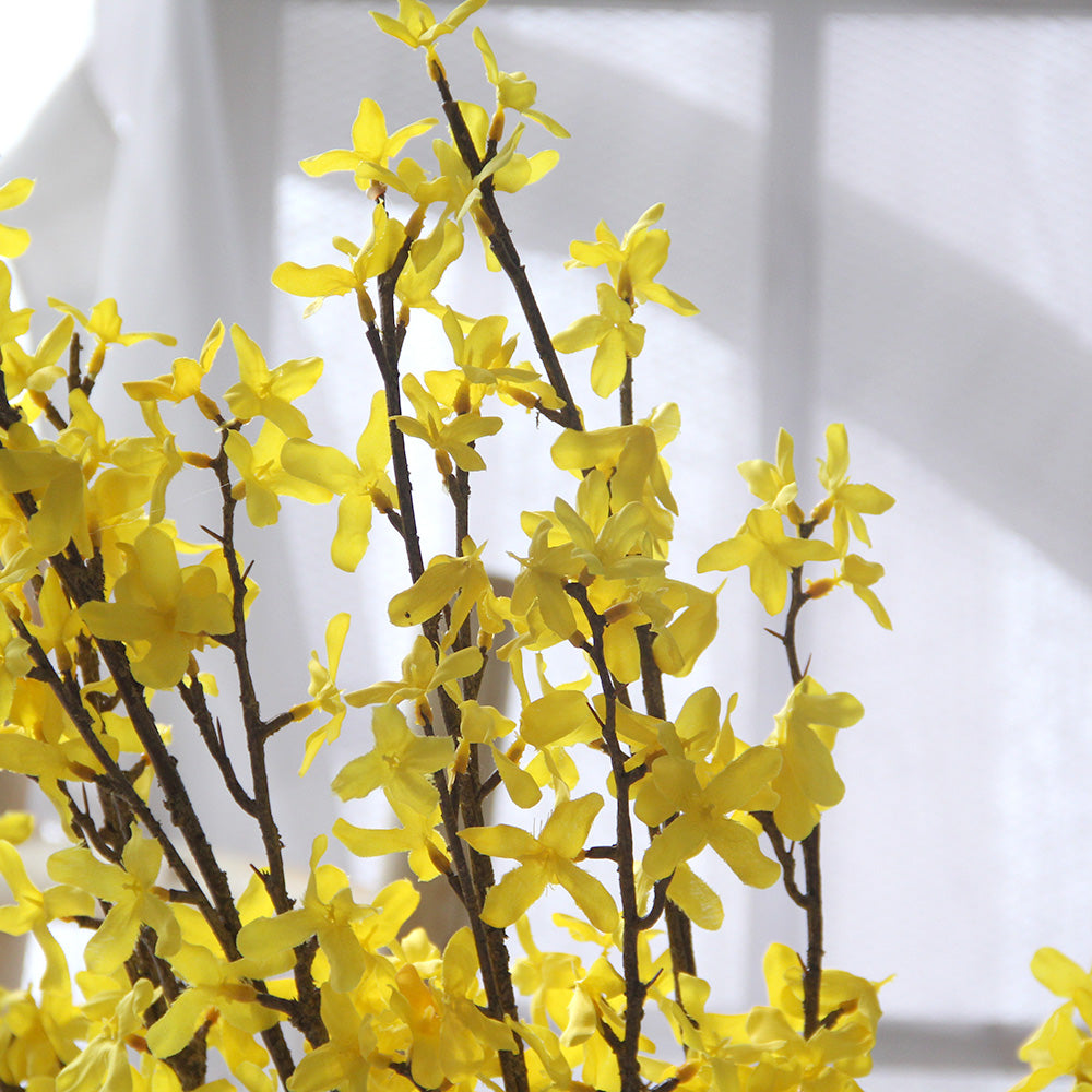 High Quality Artificial Winter Jasmine Nudiflorum Flower Decorative Flower for Hotel Home Garden Decor