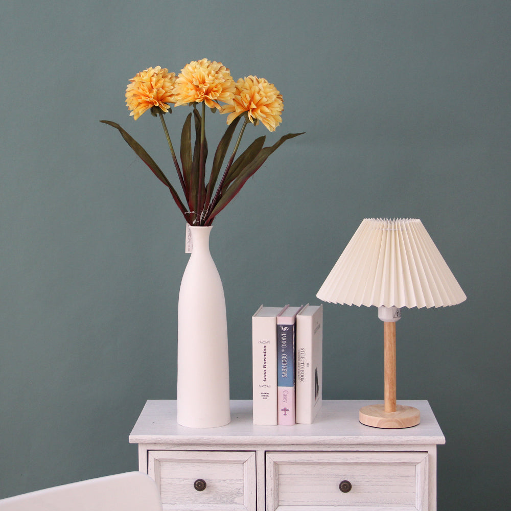 A Variety Of High-quality Silk Artificial Decorative Flowers And Decorative Plants For Home And Wedding