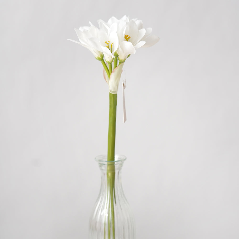 Wholesale Bush Lily Artificial Flowers Decorative Flowers Floral Spray for Home Garden Decoration