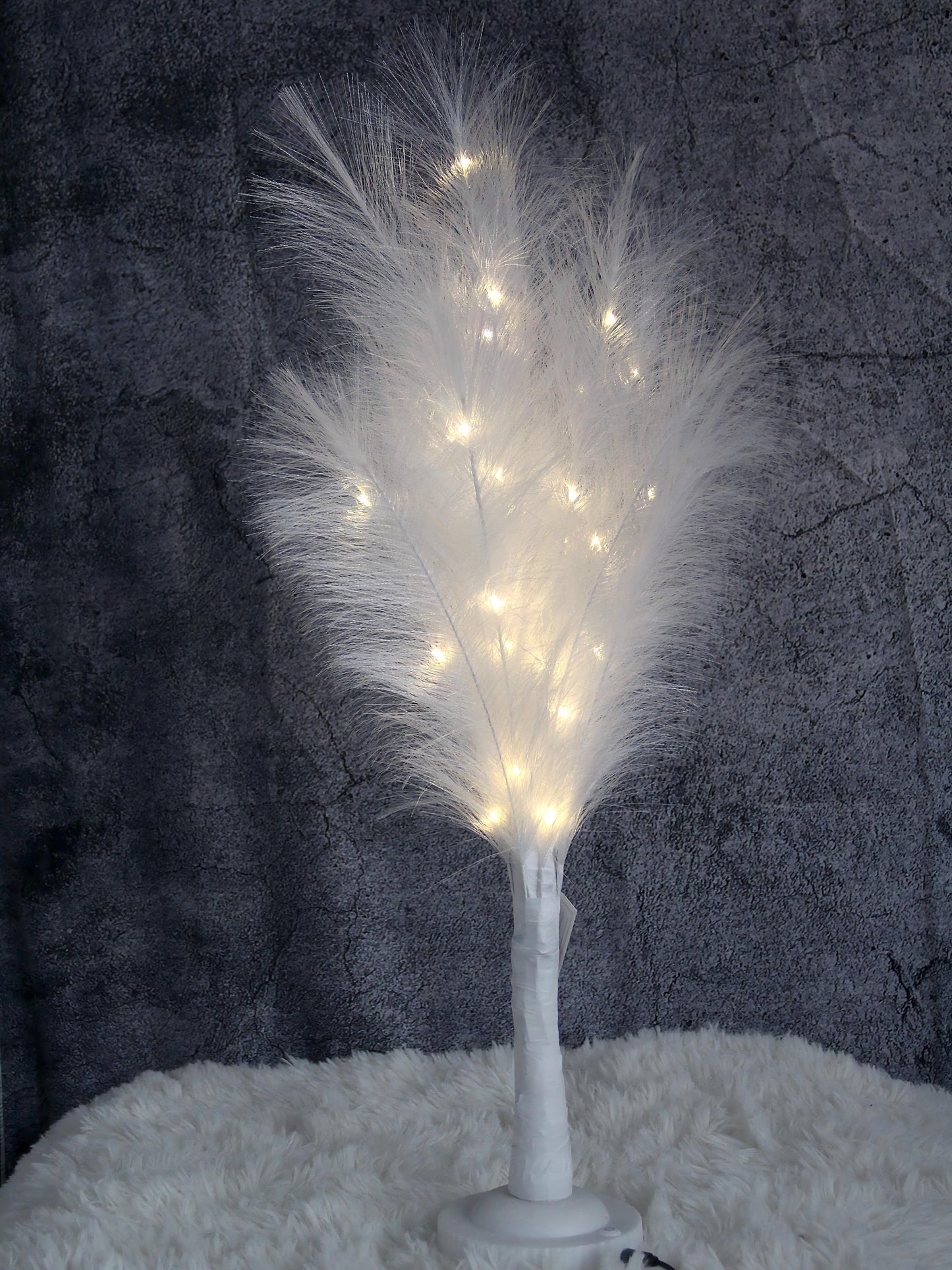 High Quality 28inch Artificial Pampas Grass With LED Light Handmade Pampas Decor for Wedding Party Home Decorations