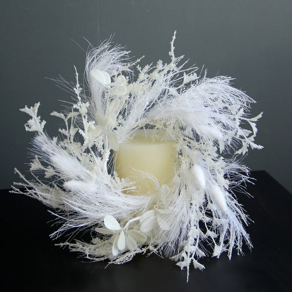 Artificial flower wreath