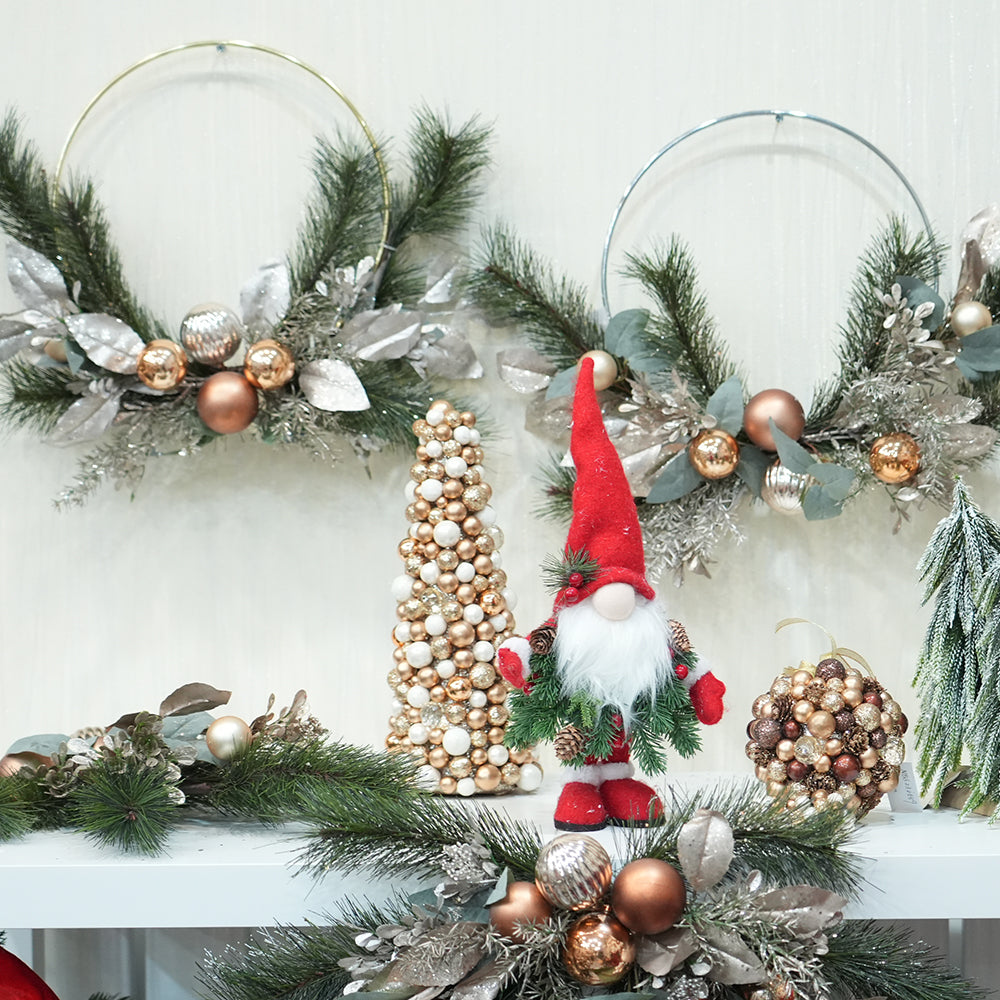 Modern Luxury Half Christmas Wreath 60cm Artificial Wreath with Plastic Christmas Ball Christmas Decorations Wholesale