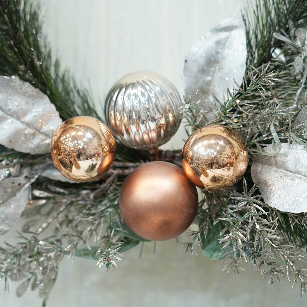 Modern Luxury Half Christmas Wreath 60cm Artificial Wreath with Plastic Christmas Ball Christmas Decorations Wholesale