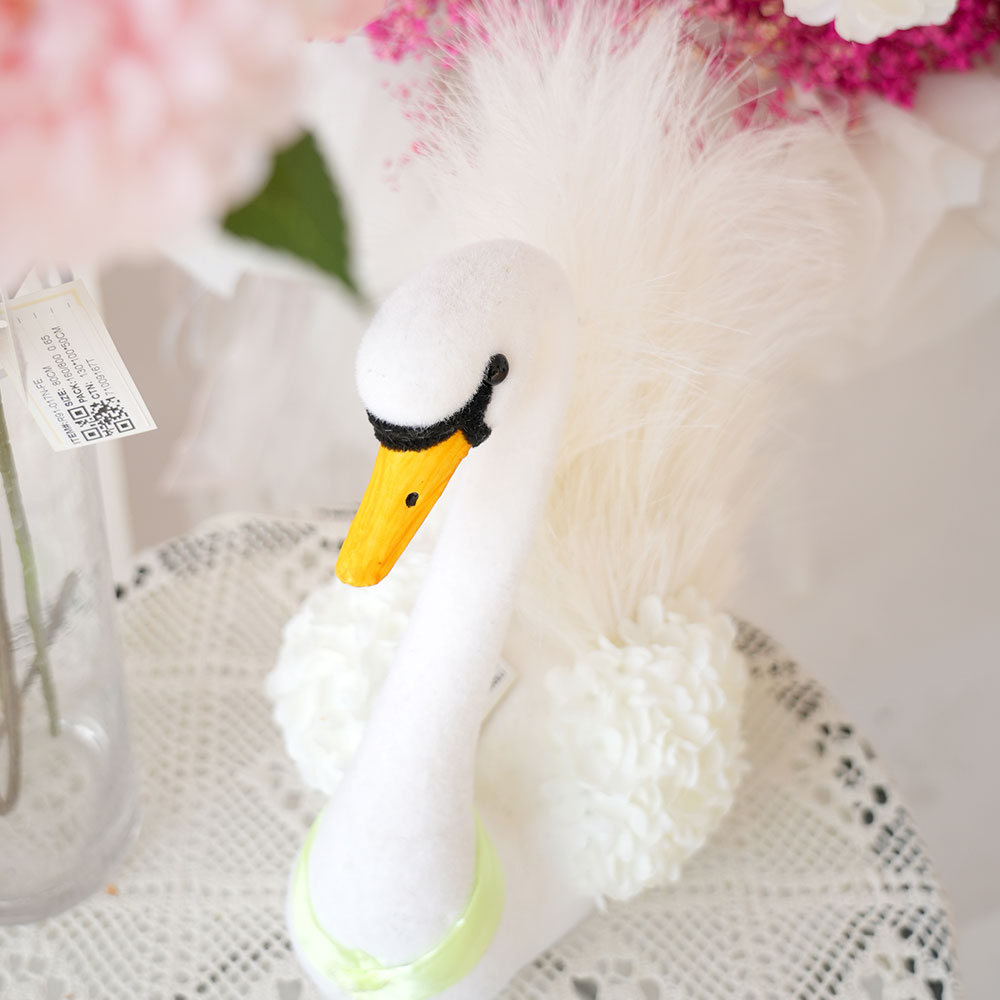 Exquisite White Artificial Swan Decor Handmade Small Swan Home Party Decorations Artificial Animal