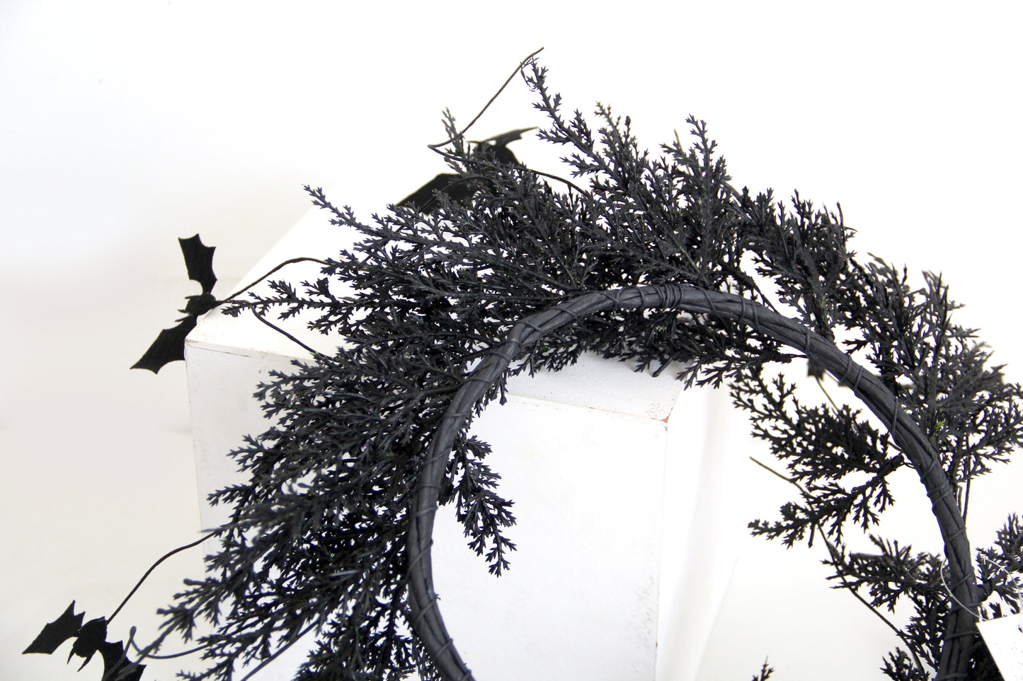 Factory wholesale Black Halloween Wreath Bat Wreath Door Wreath with Glitter Bats Decorations Halloween Party