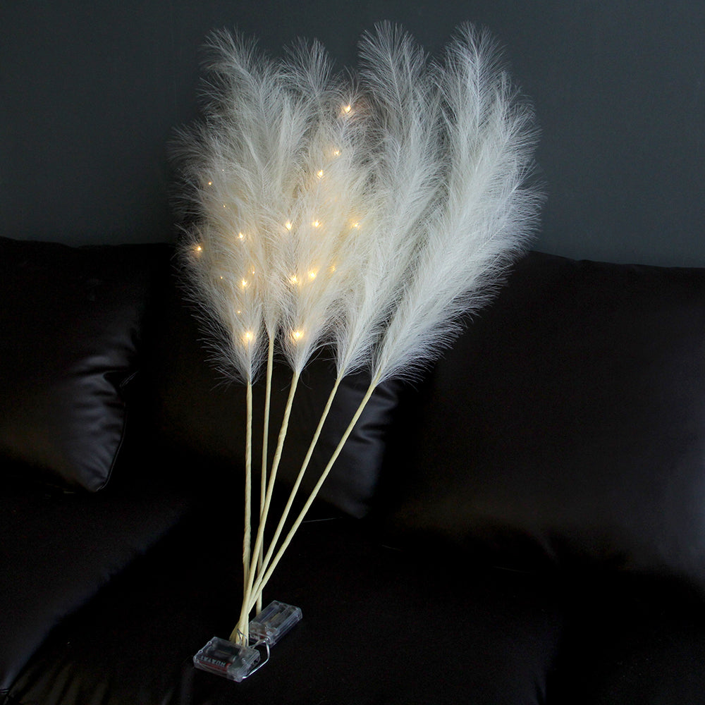 Original Design 115cm Artificial Pampas Grass With LED Light Pampas Set Of 5(2w/lit+3w/o lit ) For Festival Home Decoration