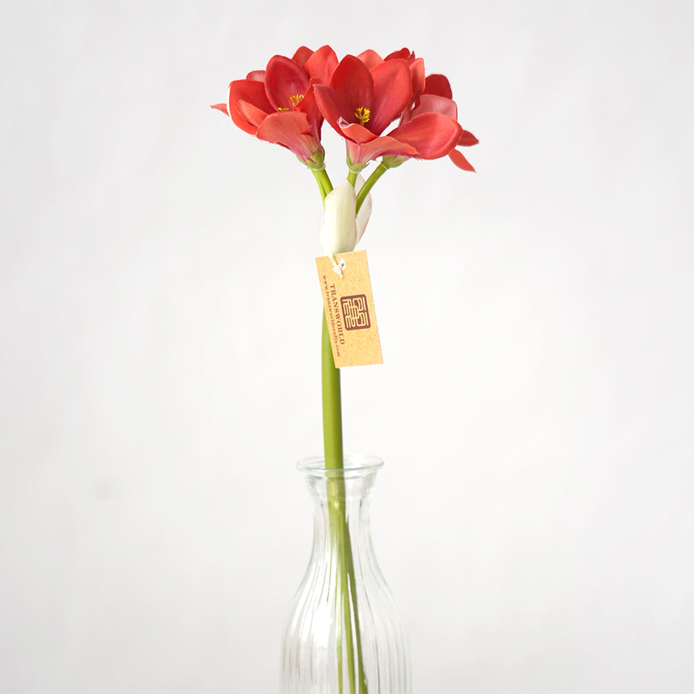 Wholesale Bush Lily Artificial Flowers Decorative Flowers Floral Spray for Home Garden Decoration