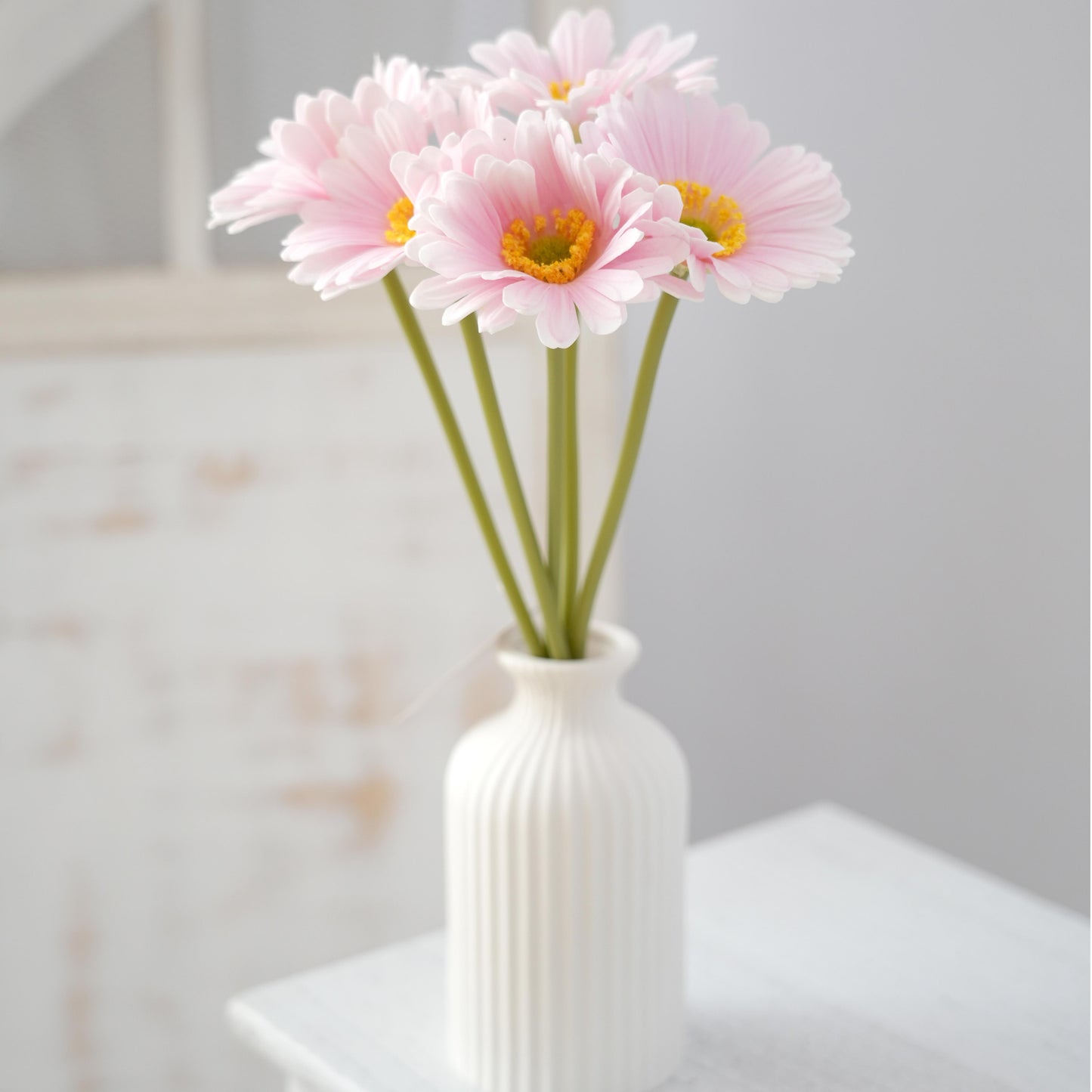 Wholesale PU 5Heads Artificial Chrysanthemum Flower Multicolour Gerbera Decorative Flowers for Home Garden Coffe Shop Decoration