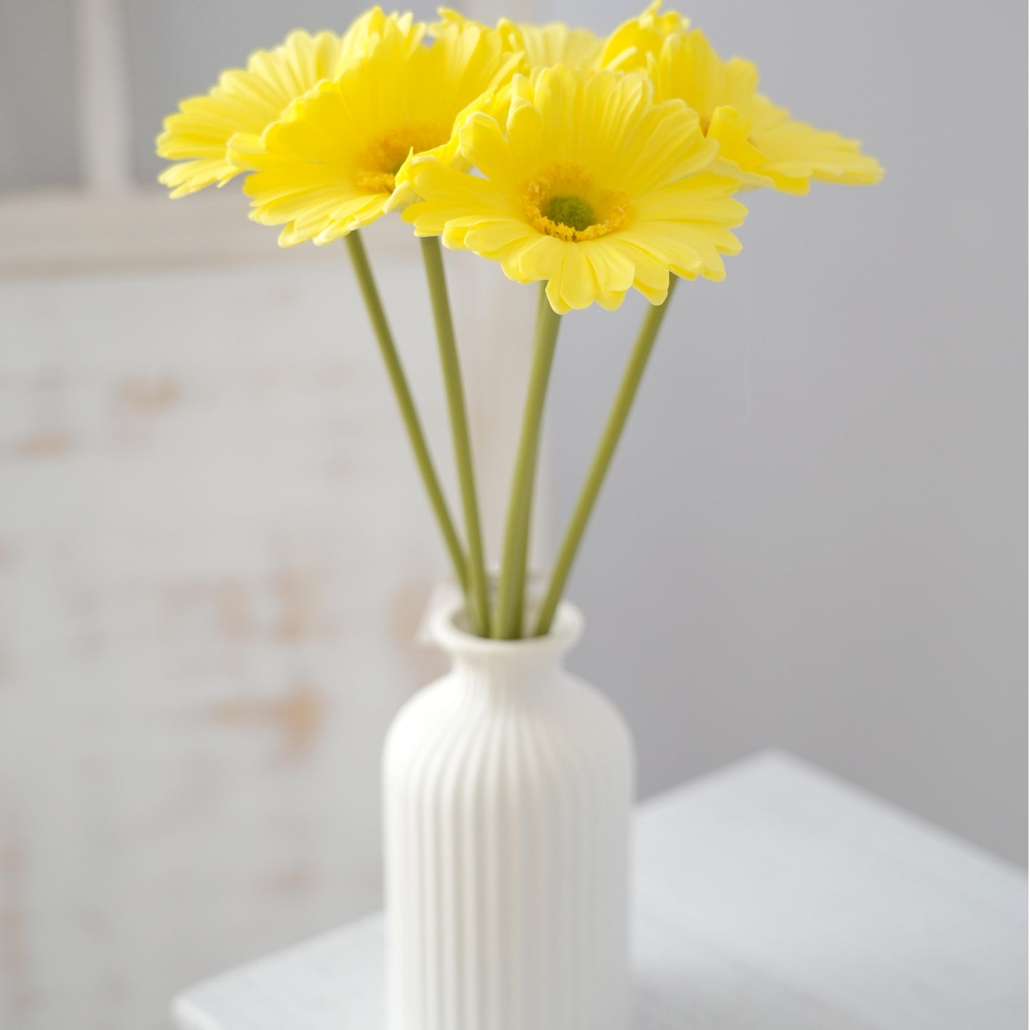 Wholesale PU 5Heads Artificial Chrysanthemum Flower Multicolour Gerbera Decorative Flowers for Home Garden Coffe Shop Decoration