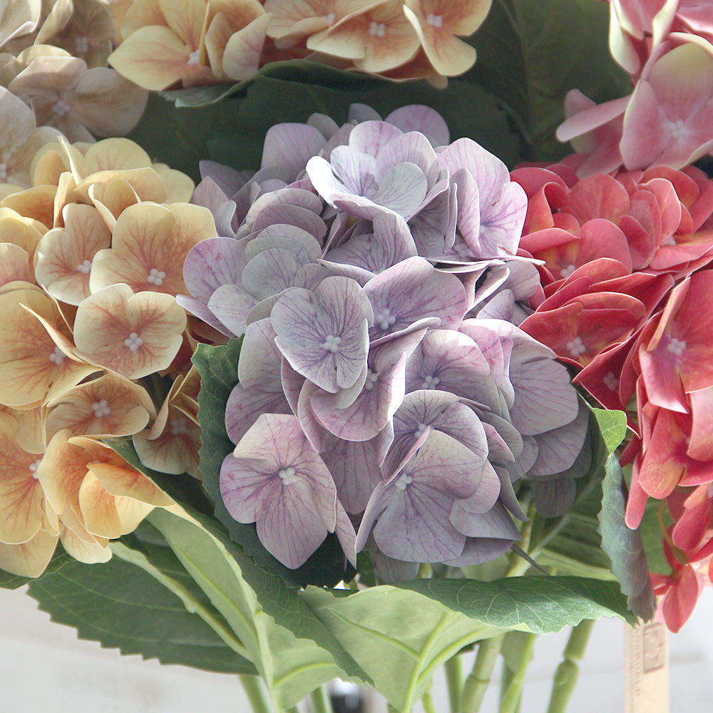 Factory Direct Sale Wedding Decoration Artificial Hydrangea Heads China Best-selling Silk Hydrangea Flower