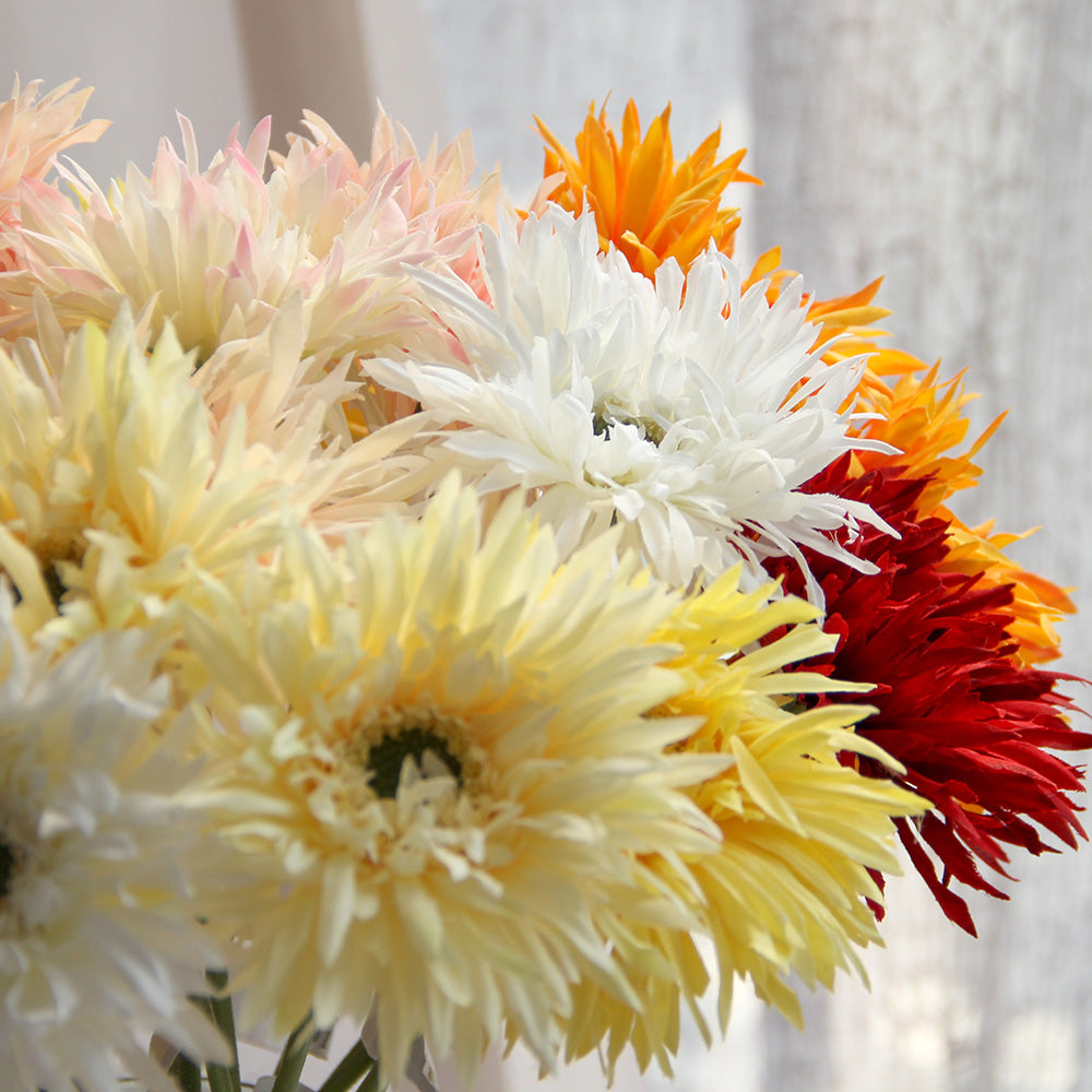 Wholesale Artificial Plastic African Daisy Silk Flowers Home Wedding Decoration Silk Decorative Simulation Manufacturer Flowers